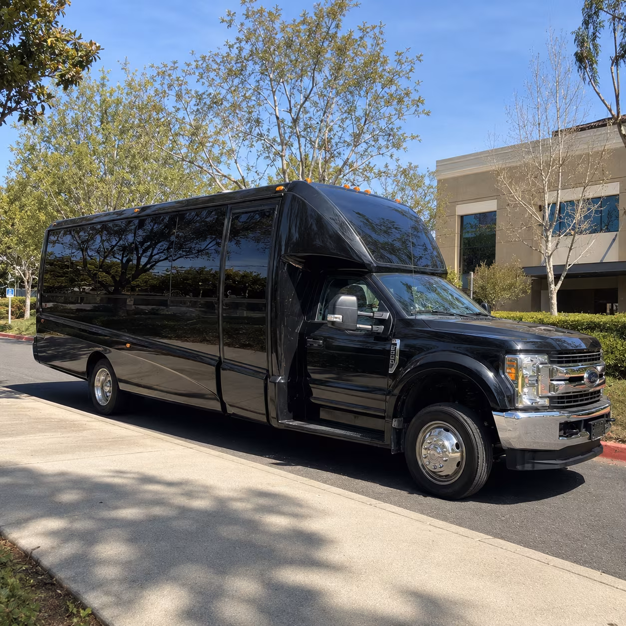 party bus rentals in south fulton for the ultimate prom night entrance
