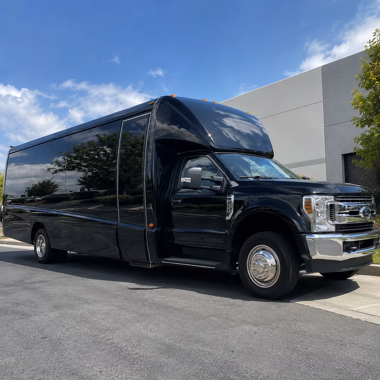 south fulton airport transportation onboard seating