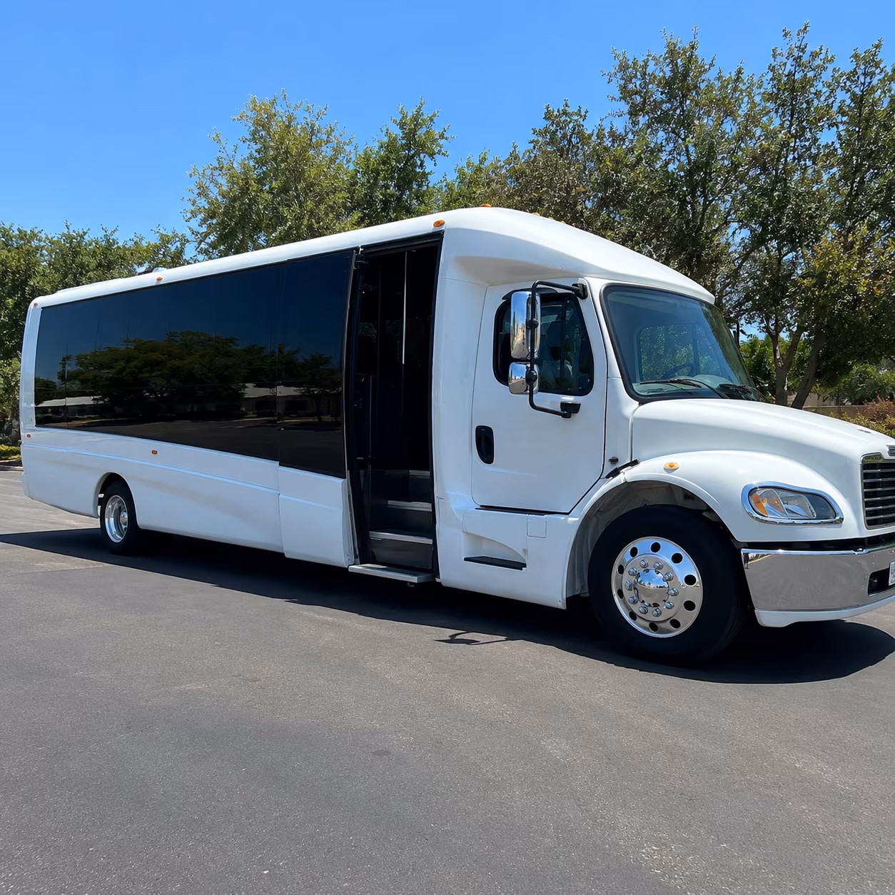 wedding and celebration buses for south fulton events